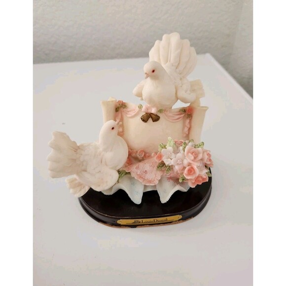 2Vintage Louis Dionne Doves and Roses Figurine On A Wood Stand Wood Has Peeling - Picture 2 of 11